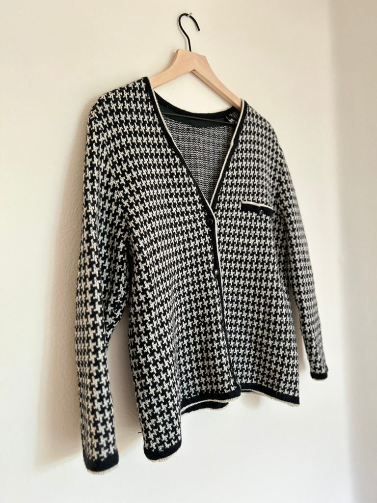 Patterned Black & White Cardigan